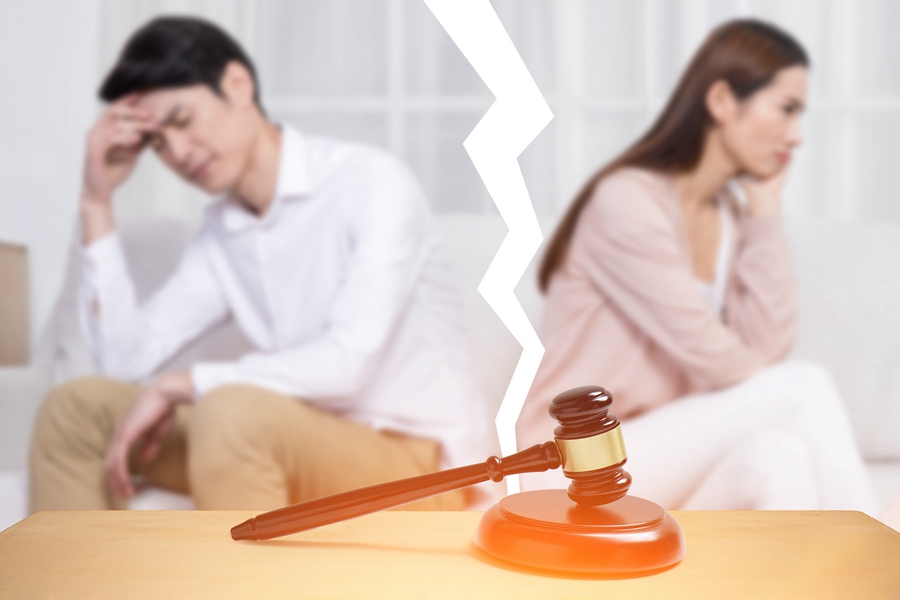 妻子出軌被遺棄并想再婚，我是否同意她的要求